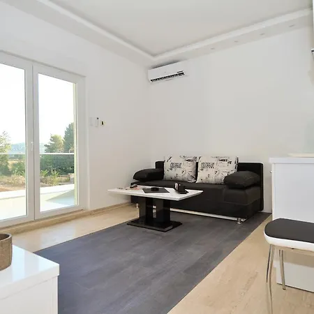 Aco * טרביניה