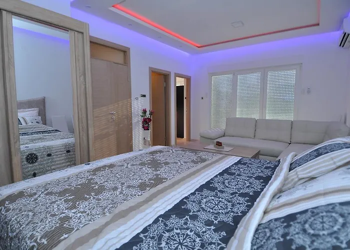 公寓 Aco 特雷比涅